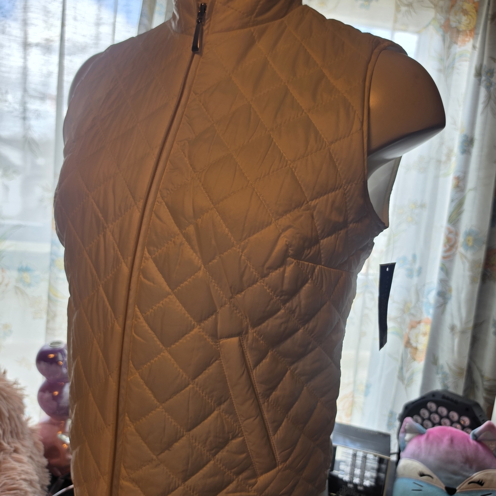 NWT Puffer Vest Karen Scott